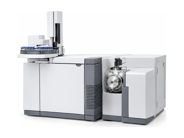 Gas chromatograph with mass spectrometer